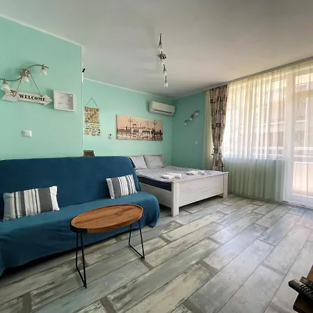 Bright 1bd With Terrace